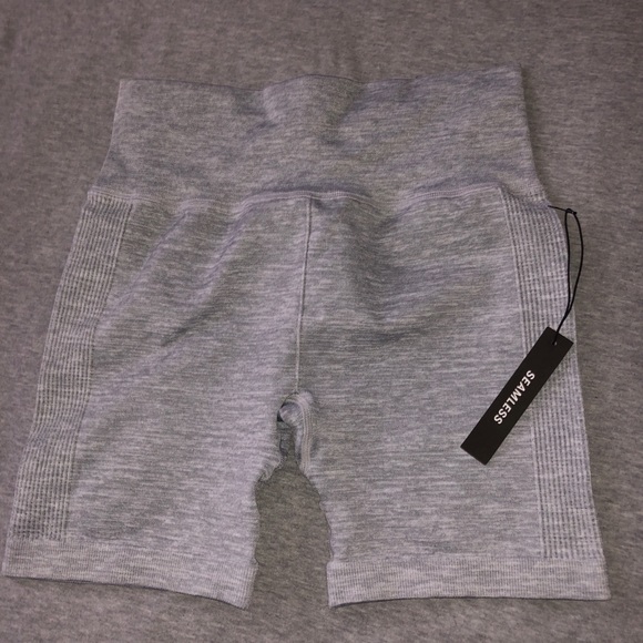 Activewear Biker Shorts Size XS/S - Picture 2 of 3